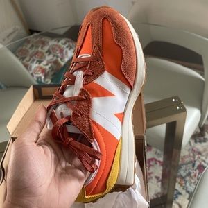 NEVER WORN New Balance Sneakers